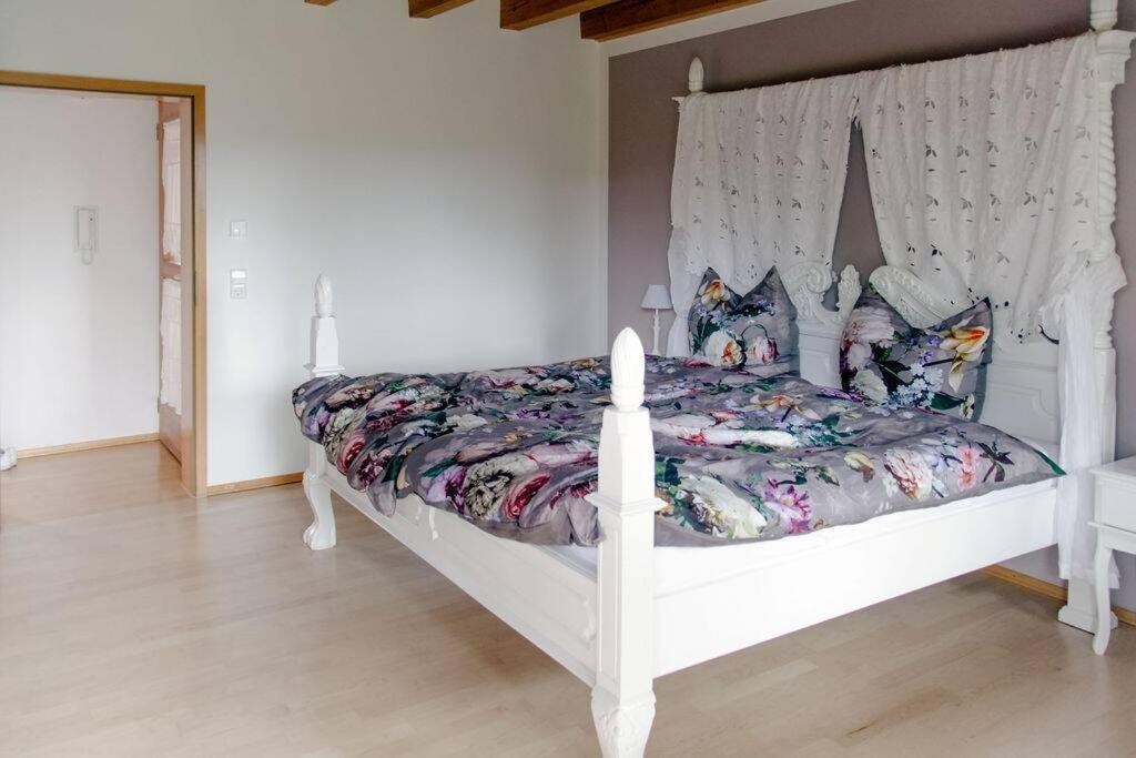 4-Zimmer-Ferienwohnung Waldbluemle 도벨 외부 사진