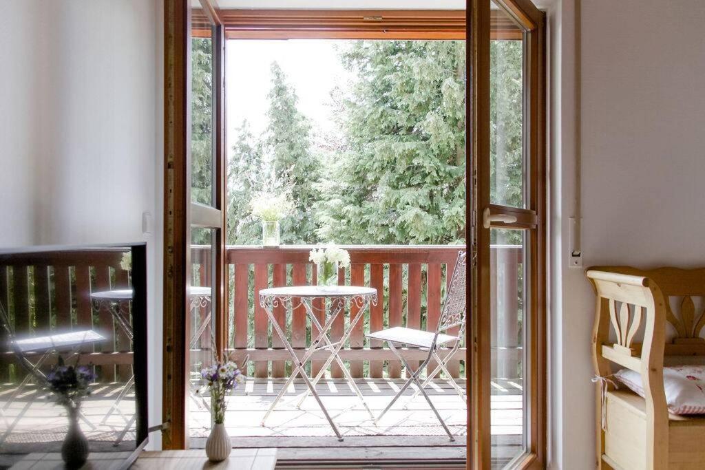 4-Zimmer-Ferienwohnung Waldbluemle 도벨 외부 사진